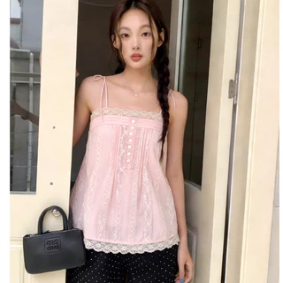 Elly พร้อมส่ง🦄เสื้อสายเดี่ยวตัวสั้นผูกไหล่🦄ทรงสวยแมทง่าย น่ารัก Women ผู้หญิง Lady ผ้าพริ้วๆ สวยๆ เเต่งลูกไม้รอบตัว