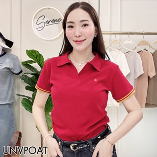 Serene's Choice เสื้อคอวีโปโล แขนสั้น ทรงสวย ปักโลโก้หรู แต่…