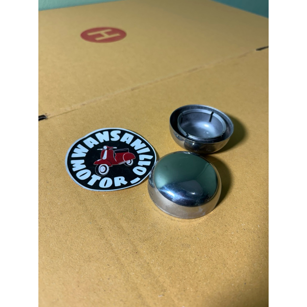 ฝาดุม vespa super สำหรับดุมเดิมล้อ 8 นิ้วเท่านั้น vespa clssic เวสป้าเกียรผืมือ(ราคาต่อ 1 ชิ้น)