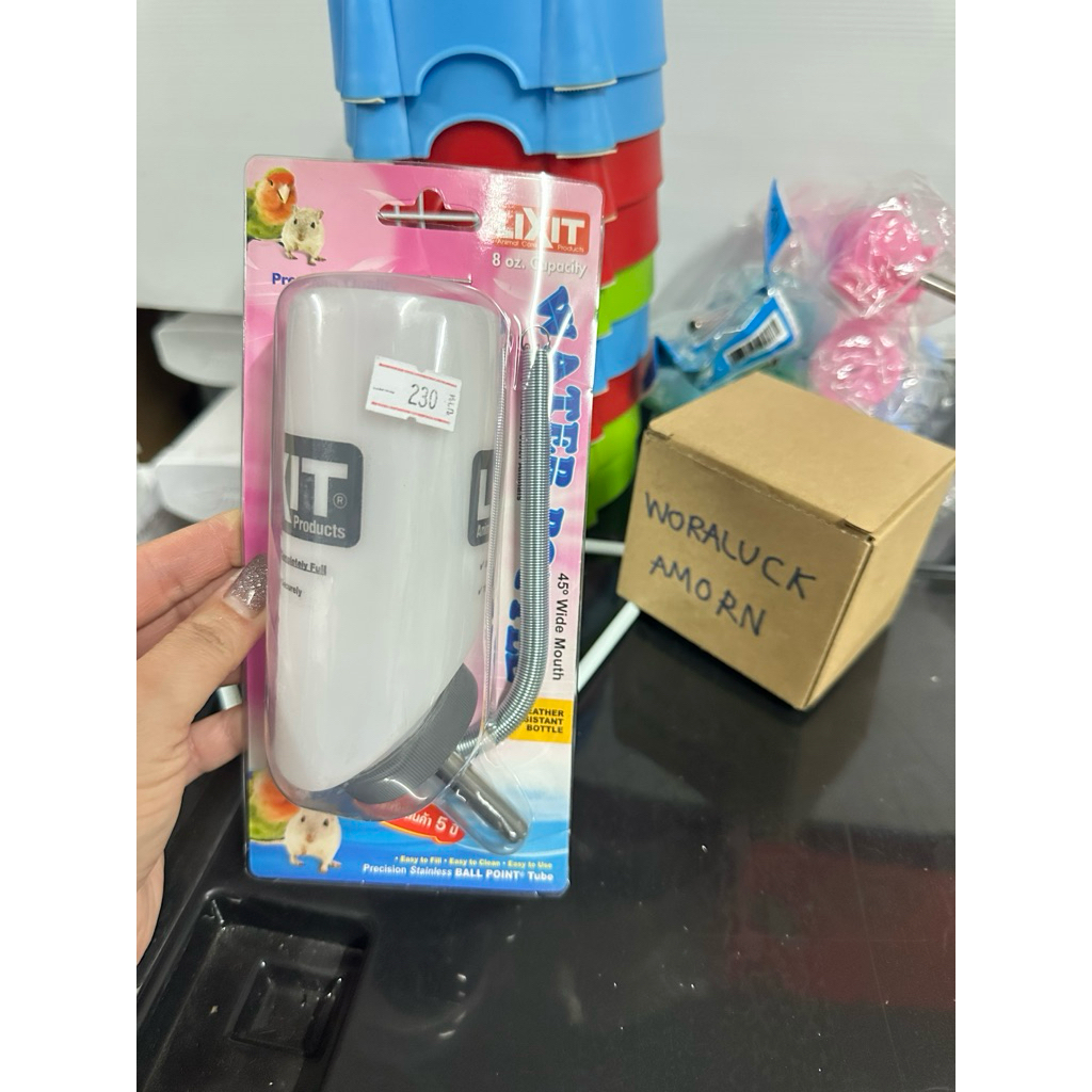 ขวดน้ำ lixit สำหรับสัตว์เลี้ยง
