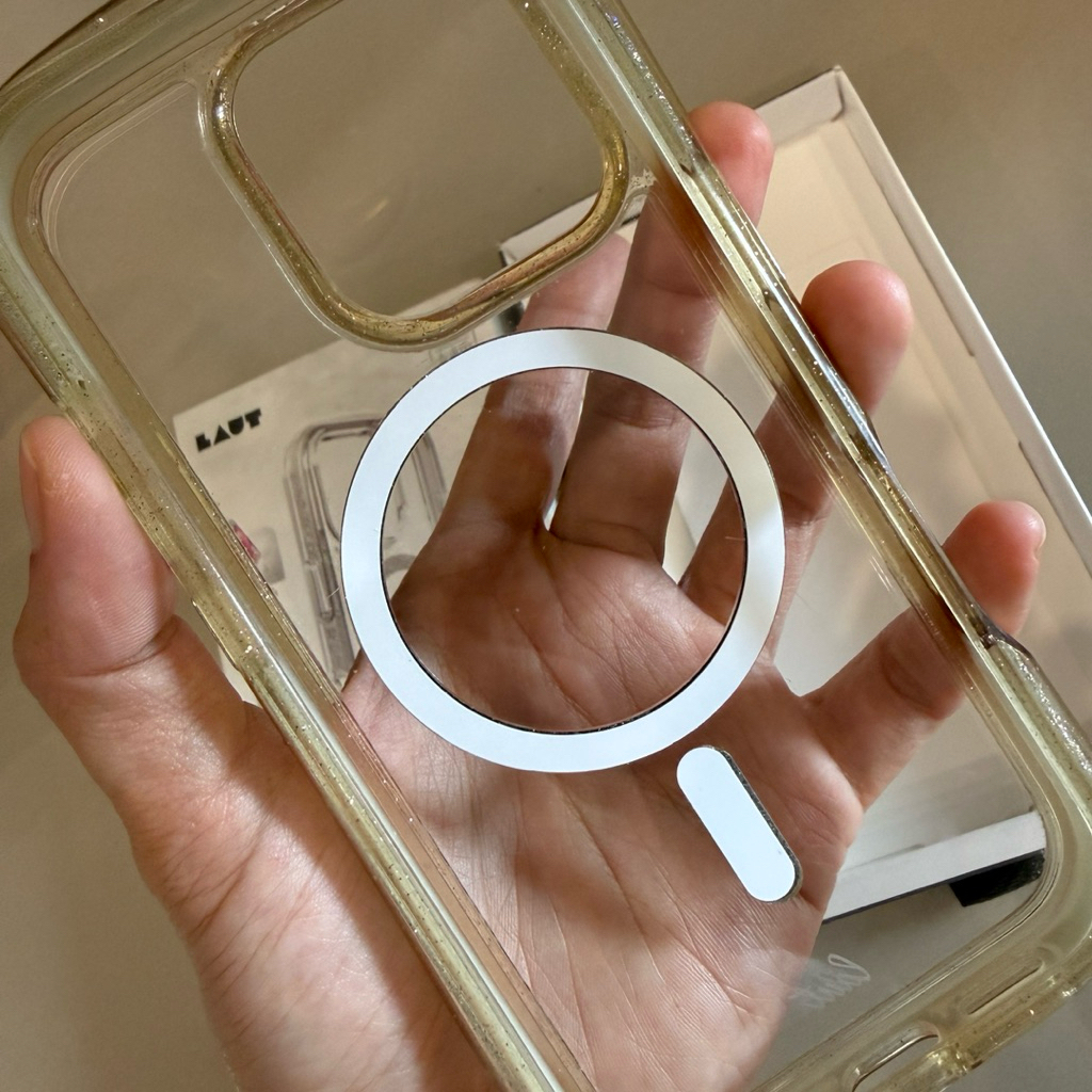 ส่งต่อ เคส iPhone 16 Pro รุ่น Laut Aero Sparkle