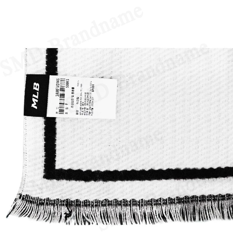 MLB ผ้าพันคอ รุ่น Varsity Unisex Scarf Code: 3AMFV0146 50BKS - รูปที่ 4