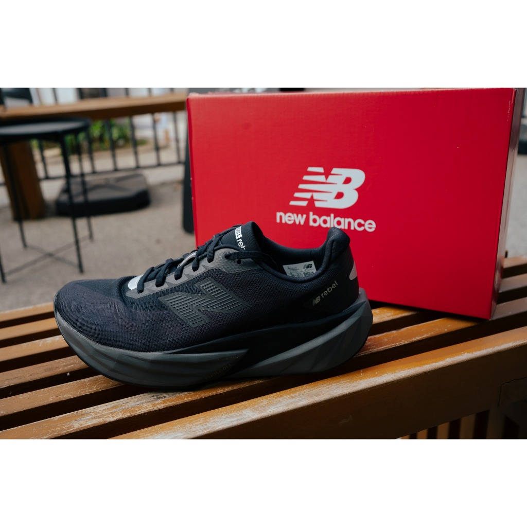 New Balance Fuelcell Rebel V5 (MEN) รองเท้าวิ่ง