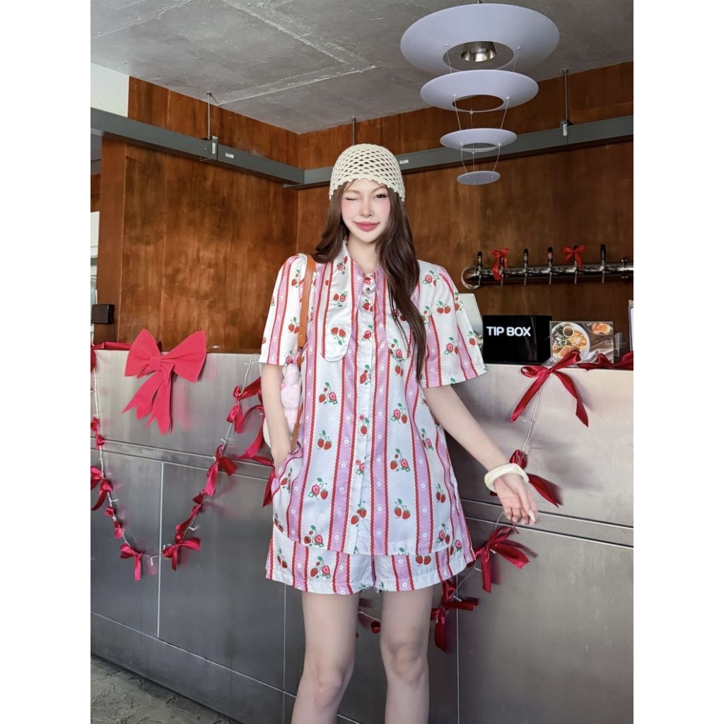 Longdopaws : Lady set ชุดเซ็ท2ชิ้นผู้หญิง เสื้อ+กางเกงขาสั้น มีซับใน