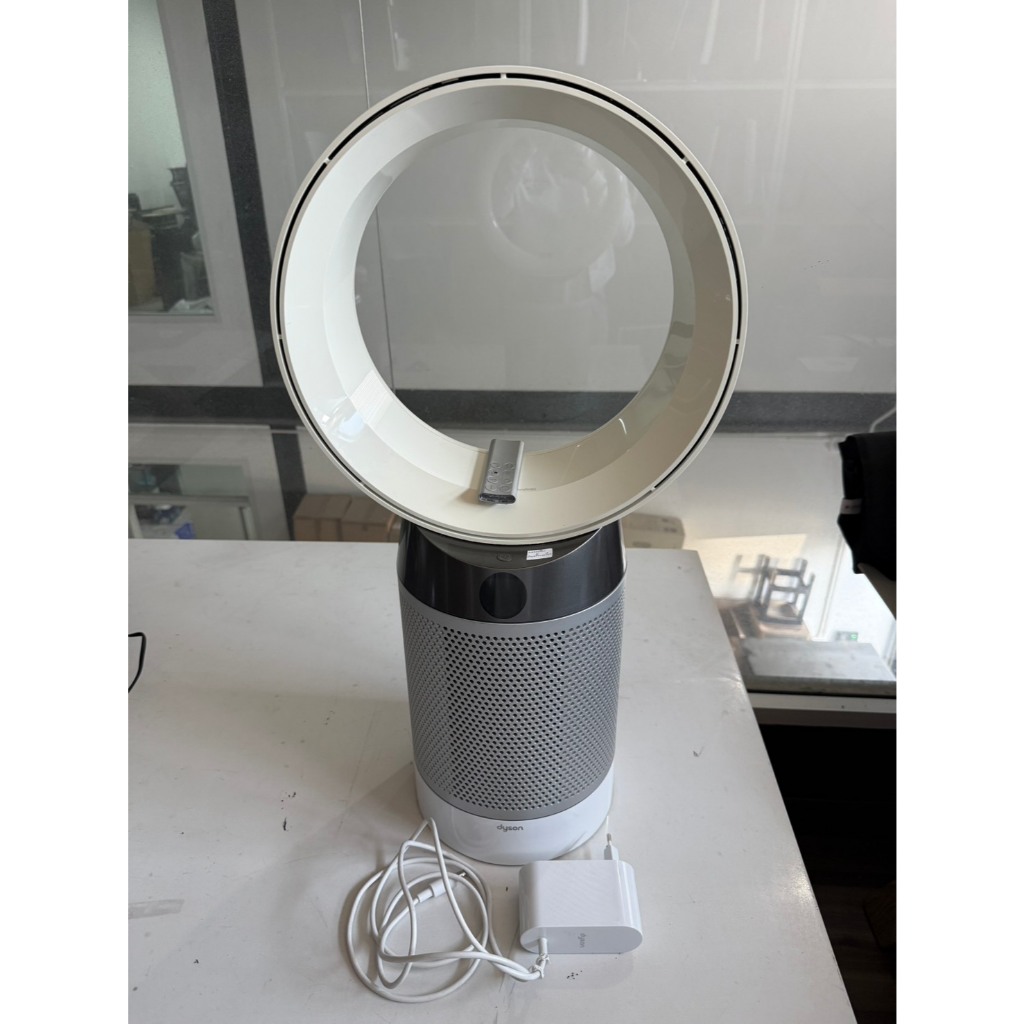 พัดลมฟอกอากาศ Dyson DP04 + Adapter กรองเสื่อม เครื่องเหลือง ใส้กรองต้องเปลี่ยนนะคะ สินค้ามือสอง
