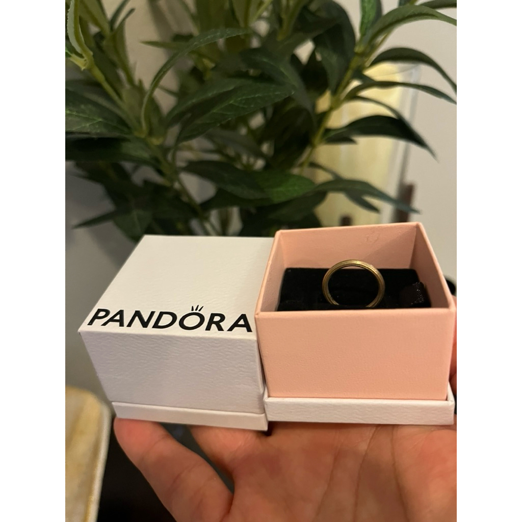 แหวนเงินแท้💯pandoraมือสองไซส์41