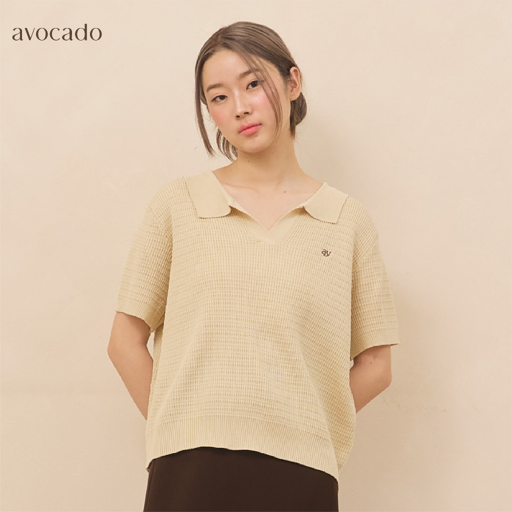 avocado - Lunar Polo Tops เสื้อโปโลแขนสั้น ใส่สบาย  ใส่ได้ทุกวัน I อกได้ถึง 52"