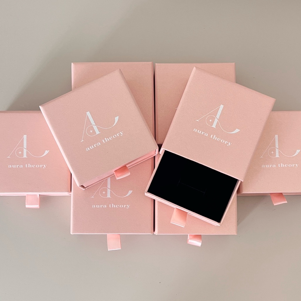 aura theory gift box (nude pink)📦กล่องเครื่องประดับ กล่องของขวัญ