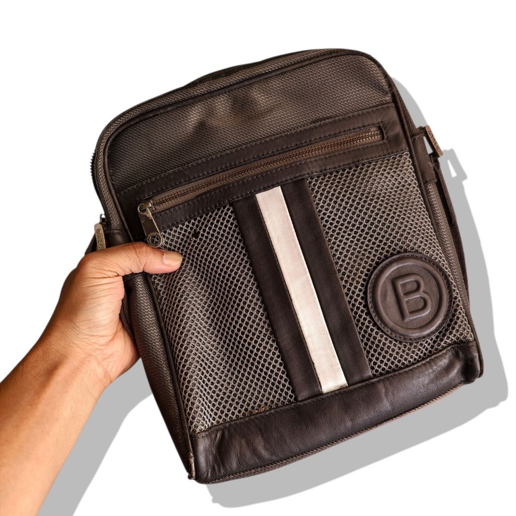 Bally Crossbody กระเป๋ามือสอง