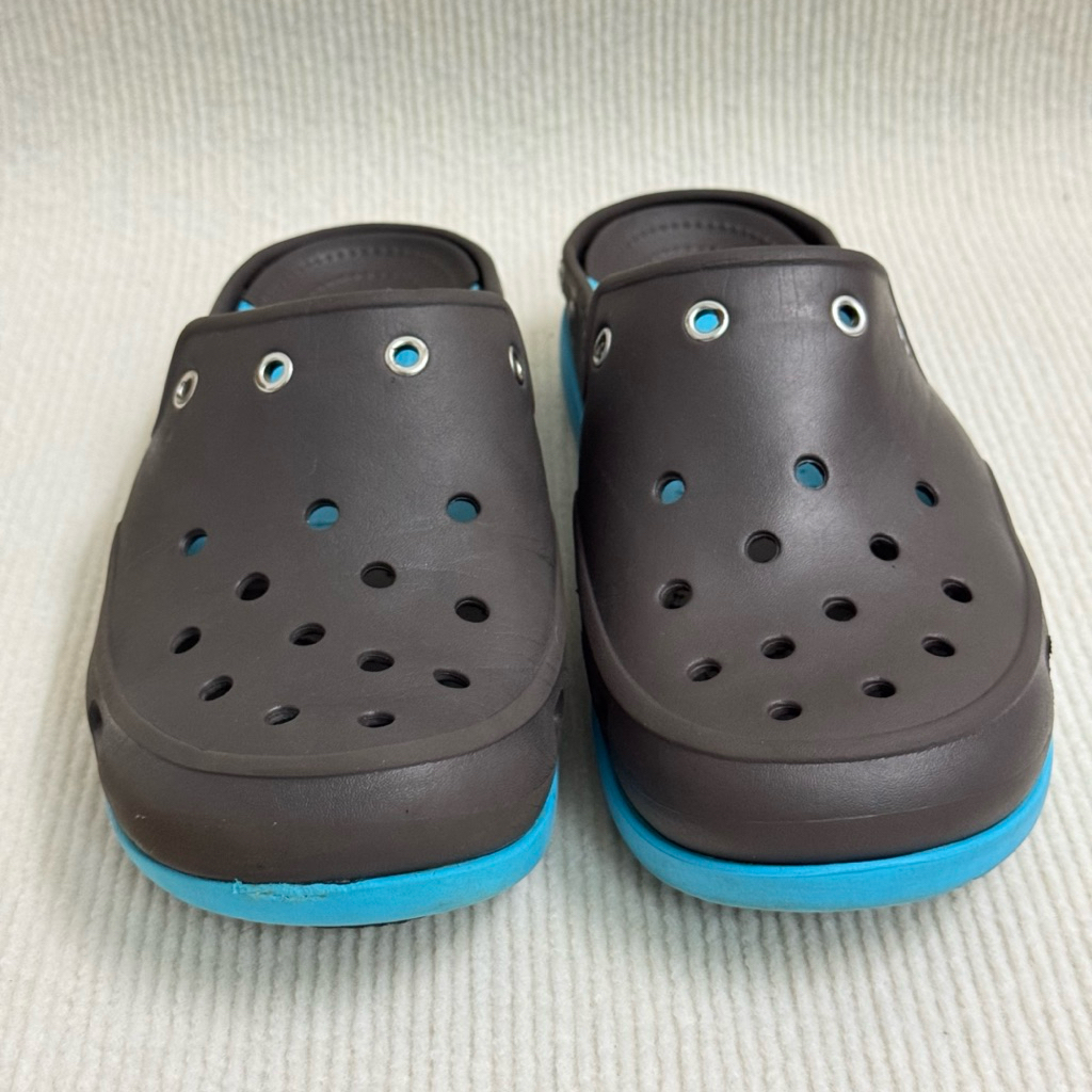 Crocs ของแท้ ‼️มือสอง สภาพ 85% พร้อมใช้งาน สีน้ำตาล ฟ้า M9 W11 ไซส์42.5