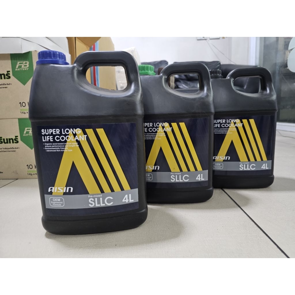 AISIN น้ำยาหล่อเย็นแท้  4 ลิตร Super Long Life Coolant
