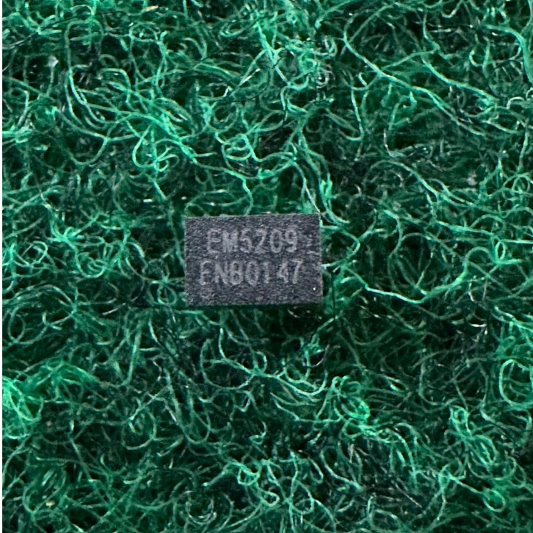 EM5209 EM5209VF , EM6K1T2R K1 , EM5207 EM5207VF QFN-14 ,  จำนวน 1 ตัว
