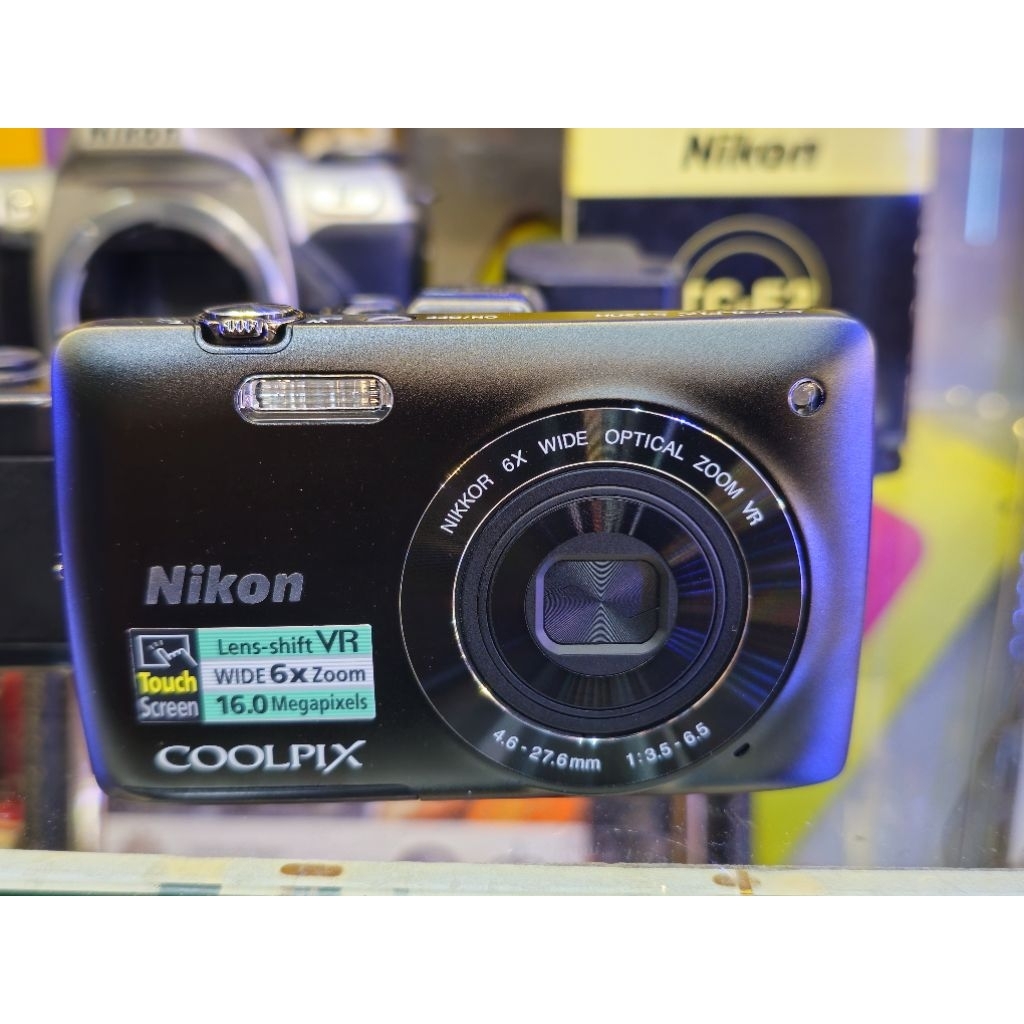 NIKON COOLPIX S4300.