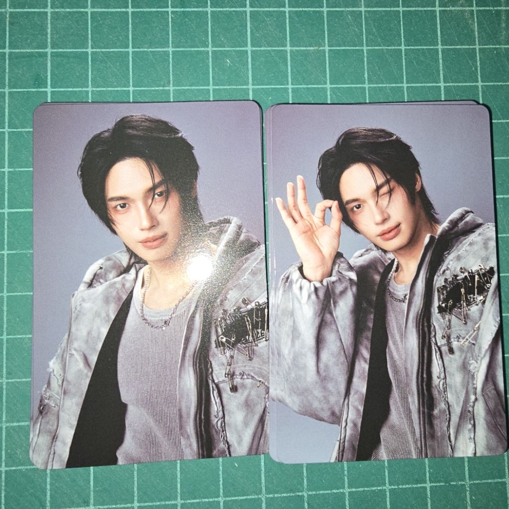 สินค้า ของสะสม วิน เมธวิน Win Metawin GMMTV Collectible Random Card Rainbow on Suit