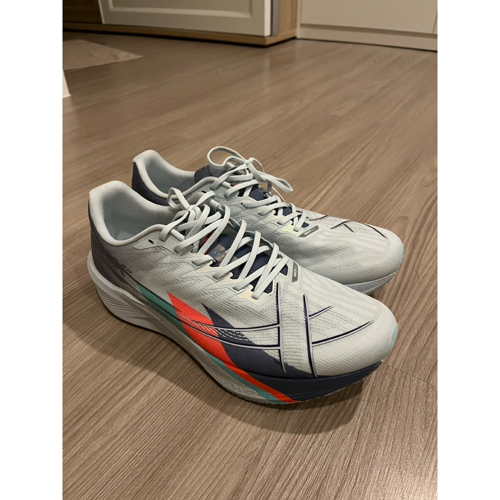 xtep260X 2.0 | รองเท้าวิ่ง Race Training แผ่นคาร์บอน Shoes Rebound over 85% สําหรับชาย สีเทา ไซต์ 28