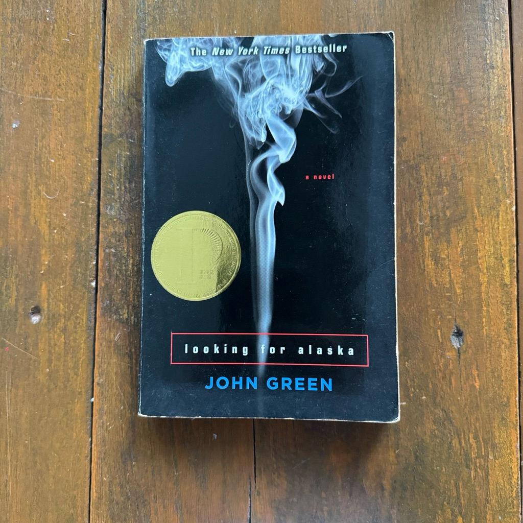 Looking for Alaska by John Green ปกอ่อน  หนังสือมือสอง สภาพดี หนังสือมือสอง ปกอ่อน Used book good co