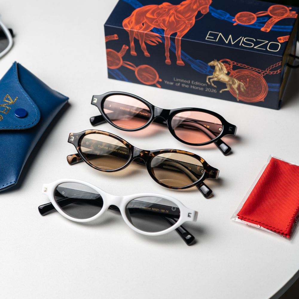 ENVISZO ES2026B Year of the Horse Limited Editon ทรงวงรี ปี 2026 เลนส์ Auto + Polarized พร้อมกล่องและผ้าเช็ดแว่น