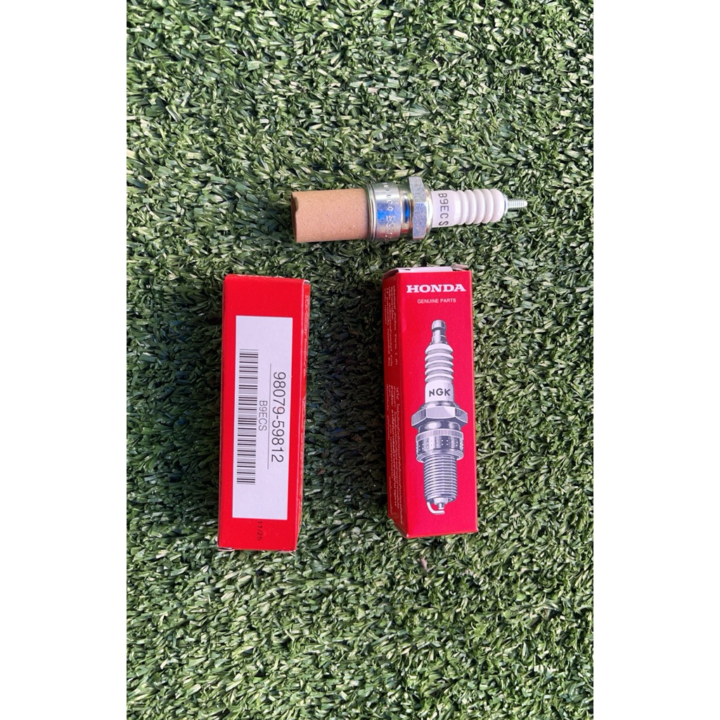 หัวเทียนแท้ B9ECS สำหรับรถ 2จังหวะ ราคาต่อชิ้น