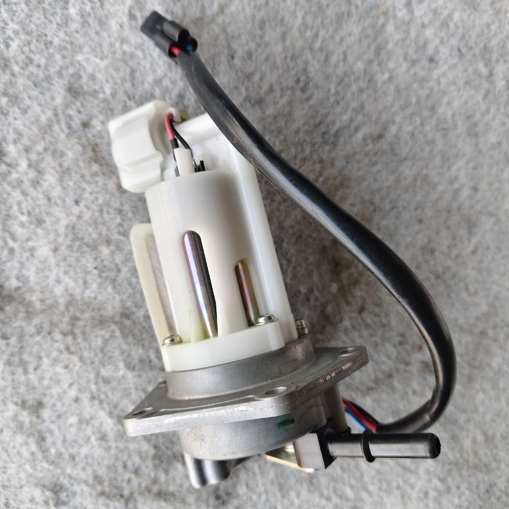 ปั๊มติ๊ก ปั๊มน้ำมัน FUEL PUMP KLX250 DTK250 แท้ใหม่