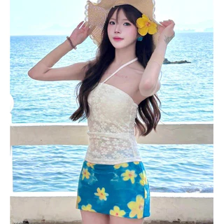 YOYO พร้อมส่ง🌊ชุดชายหาด 2ชิ้น สไตล์Y2K ผู้หญิง เสื้อเกาะอก+กระโปรงสั้นลายดอกไม้ ชุดไปทะเล ชุดแต่งวันสงกรานต์ ผ้าบางสวยๆ