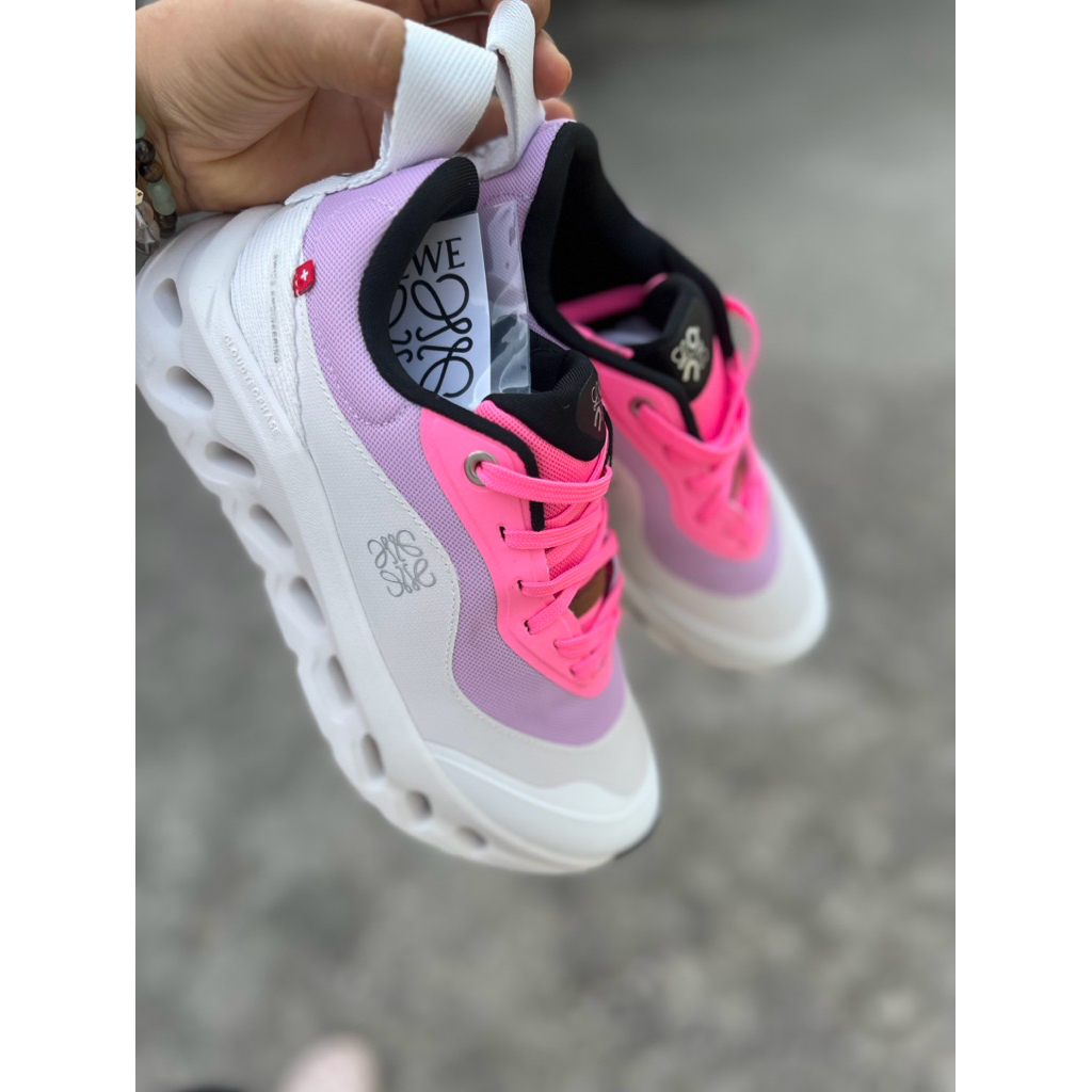 รองเท้าQC รองเท้าผ้าใบผู้หญิงสินค้ามีพร้อมส่ง🚚 มาพร้อมอุปกรณ์มี📦📦