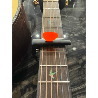 CAPO Guitar คาโป้กีต้าร์ วัสดุพลาสติก ABS น้ำหนักเบาแข็งแรง เสียบปิ๊กได้