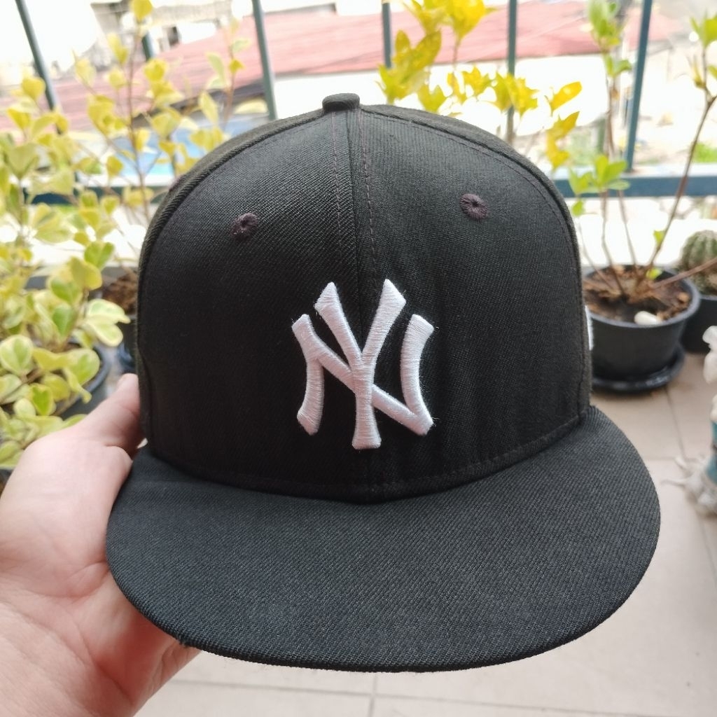 หมวก New Era MLB New York Yankees Underbrim Brooklyn 59FIFTY 7 1/2 (59.6 cm.)