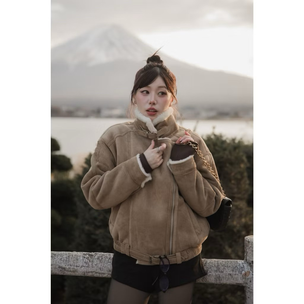 Belt Jacket Jacket หนังกลับ แบรนด์ โค้ทสเวตเตอร์ (coatsweater