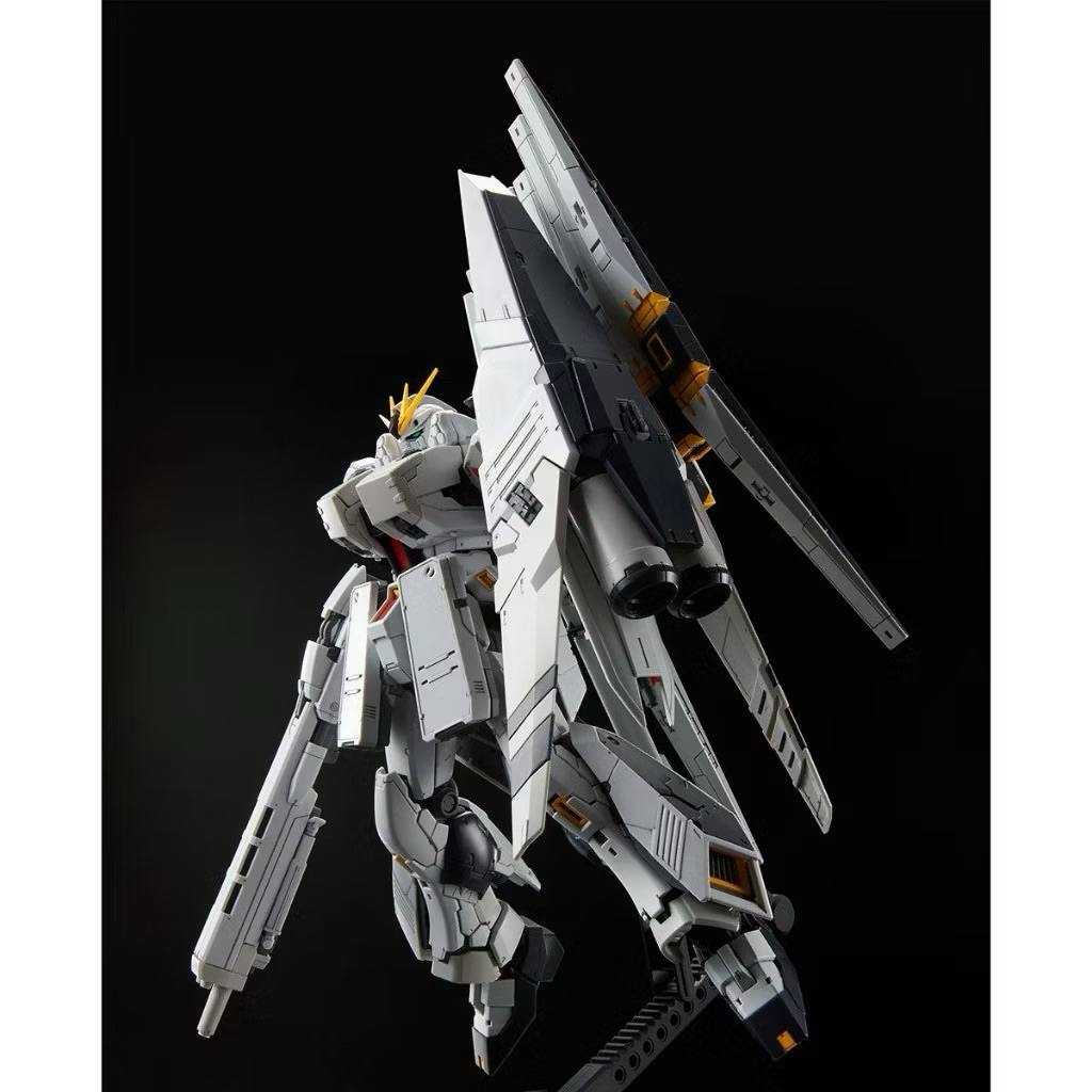 (PRE-ORDER) [2026.05] P-BANDAI RG 1/144 ν GUNDAM HWS