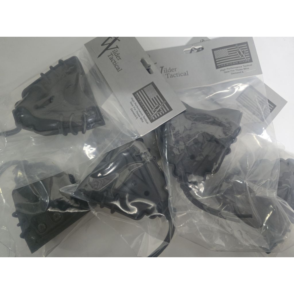 Wilder Tactical Evolution Universal Handcuff Pouch Black - Universal Clip Belt