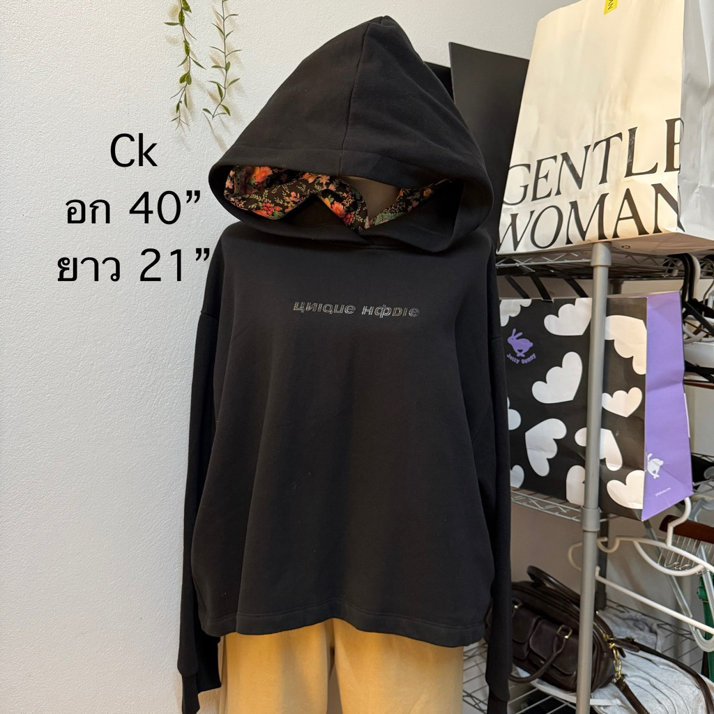 สเวตเตอร์  CK แท้ มือสอง สภาพดี