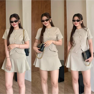 Coco Set : ชุดเซ็ทกระโปรงสั้นเสื้อคอกลมแขนสั้น เสื้อแขนสั้นแต่งกระดุมทอง กระโปรงสั้นแต่งระบายมีซับ BETTY (B056)
