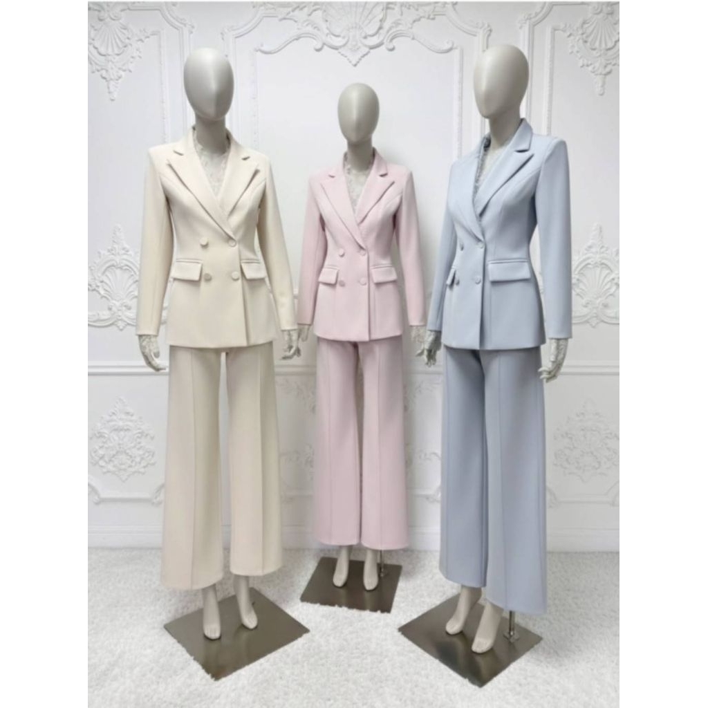 รบกวนเช็คสินค้าก่อนสั่งซื้อคะ Catwalk(แคทวอล์ค) ครีม / สีชมพู/ สีเทาอมฟ้า