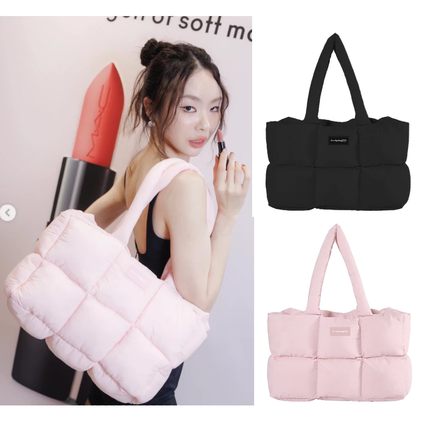 กระเป๋าผ้านุ่มนิ่ม M/\C branded puffer tote bag 25x19x14 CM