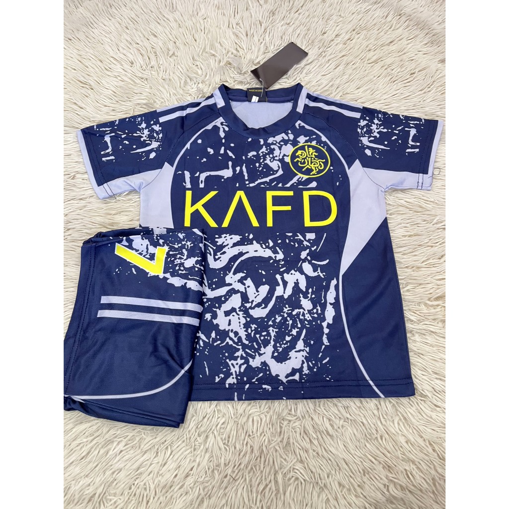 ชุดฟุตบอลเด็กสำหรับแฟนบอลทีมอัลนาสเซอร์ เบอร์7ชื่อโรนัลโด้ ใหม่ล่าสุด เสื้อ+กางเกง