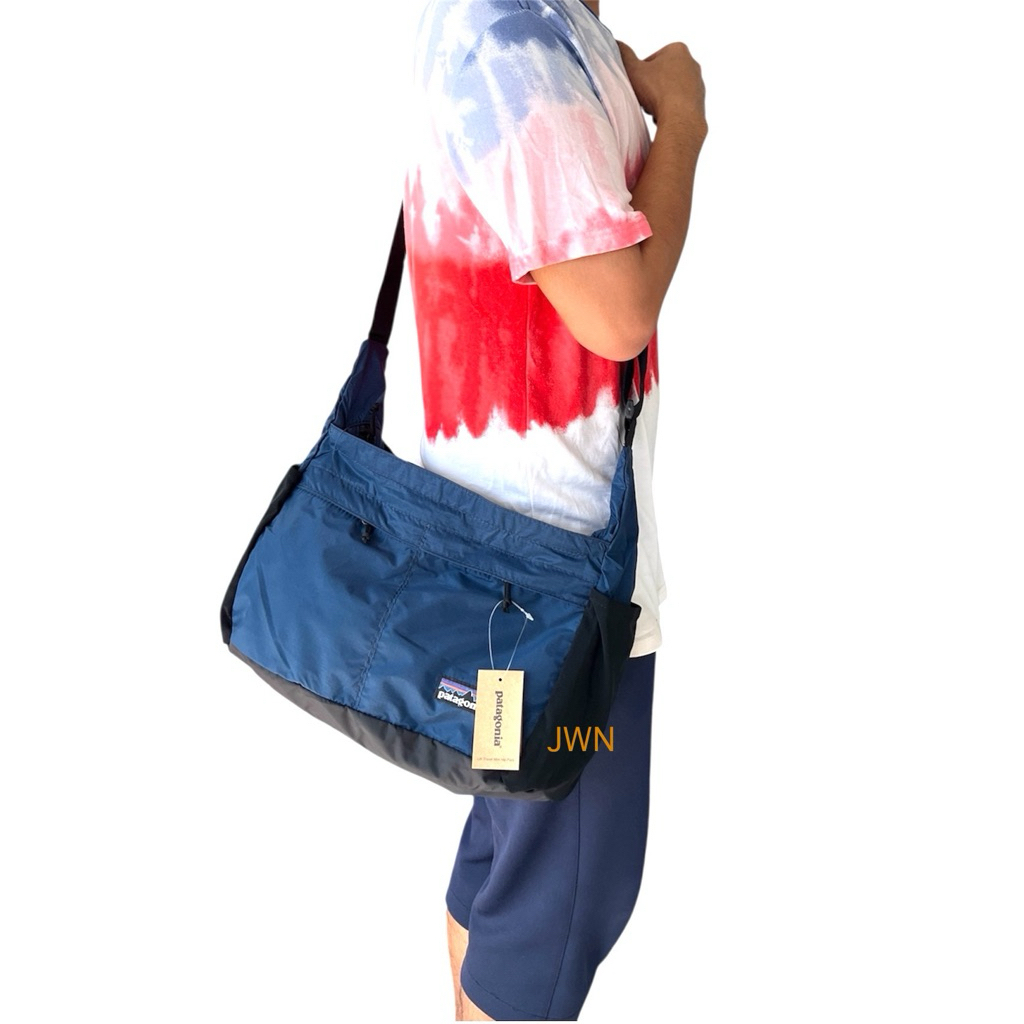 กระเป๋าสะพายข้าง patagonia Lightweight Travel 15L