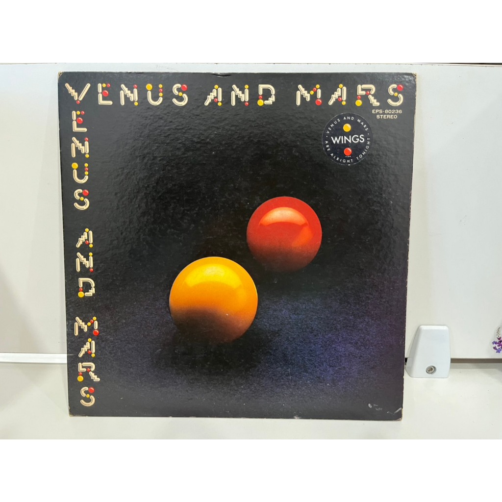1LP Vinyl Records แผ่นเสียงไวนิล  VENUS AND MARS VENUS AND MARS EPS-80236  (J7D188)
