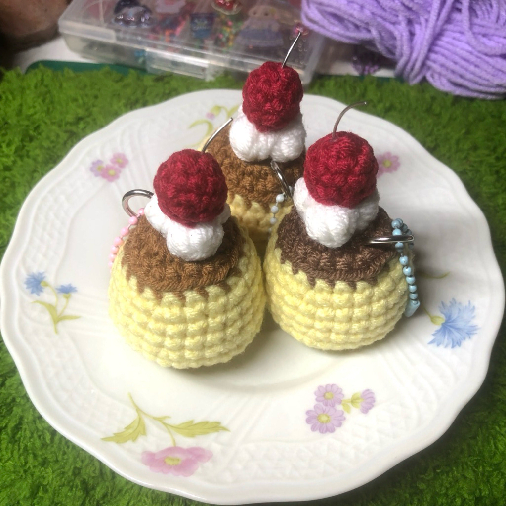🍮Pudding keychain crochet🍮 พวงกุญแจพุดดิ้งไหมพรม