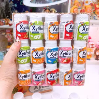 หมากฝรั่งผลไม้แบบกระปุก ไซลิทอล มี 5 รสชาติ 1 กล่อง 30 ชิ้น