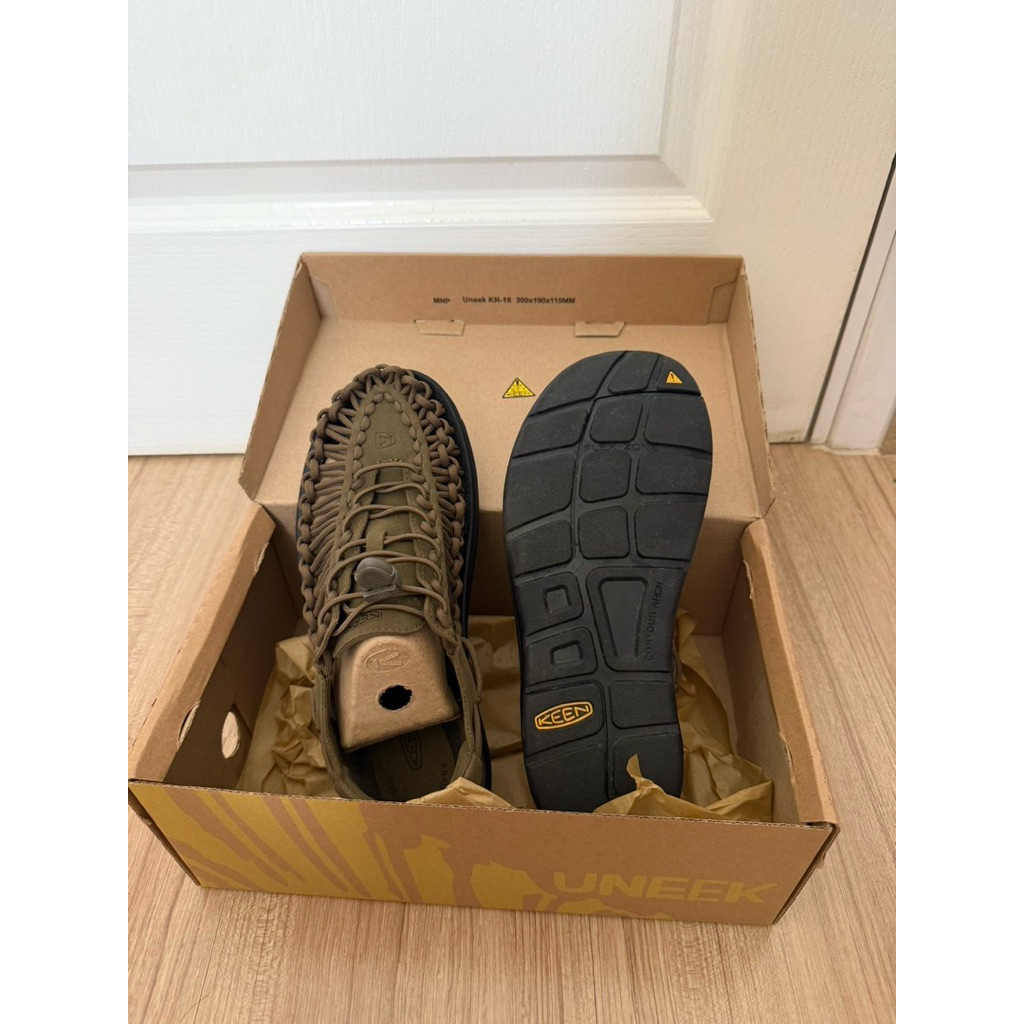 รองเท้า Keen size US8