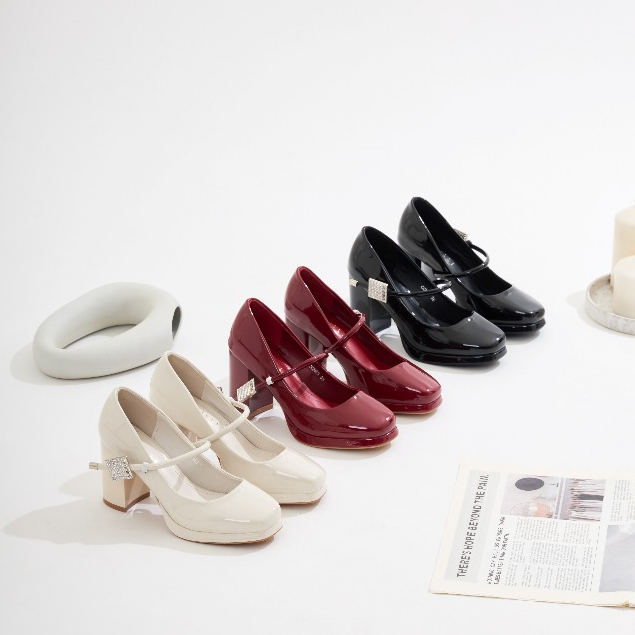 รุ่นใหม่ รองเท้าส้นสูง 3 นิ้ว แมรี่เจนอะไหล่เพชร แบรนด์Chillichic (CCN63) งานคุณภาพ หนังเงาเจล ใส่สวยมาก