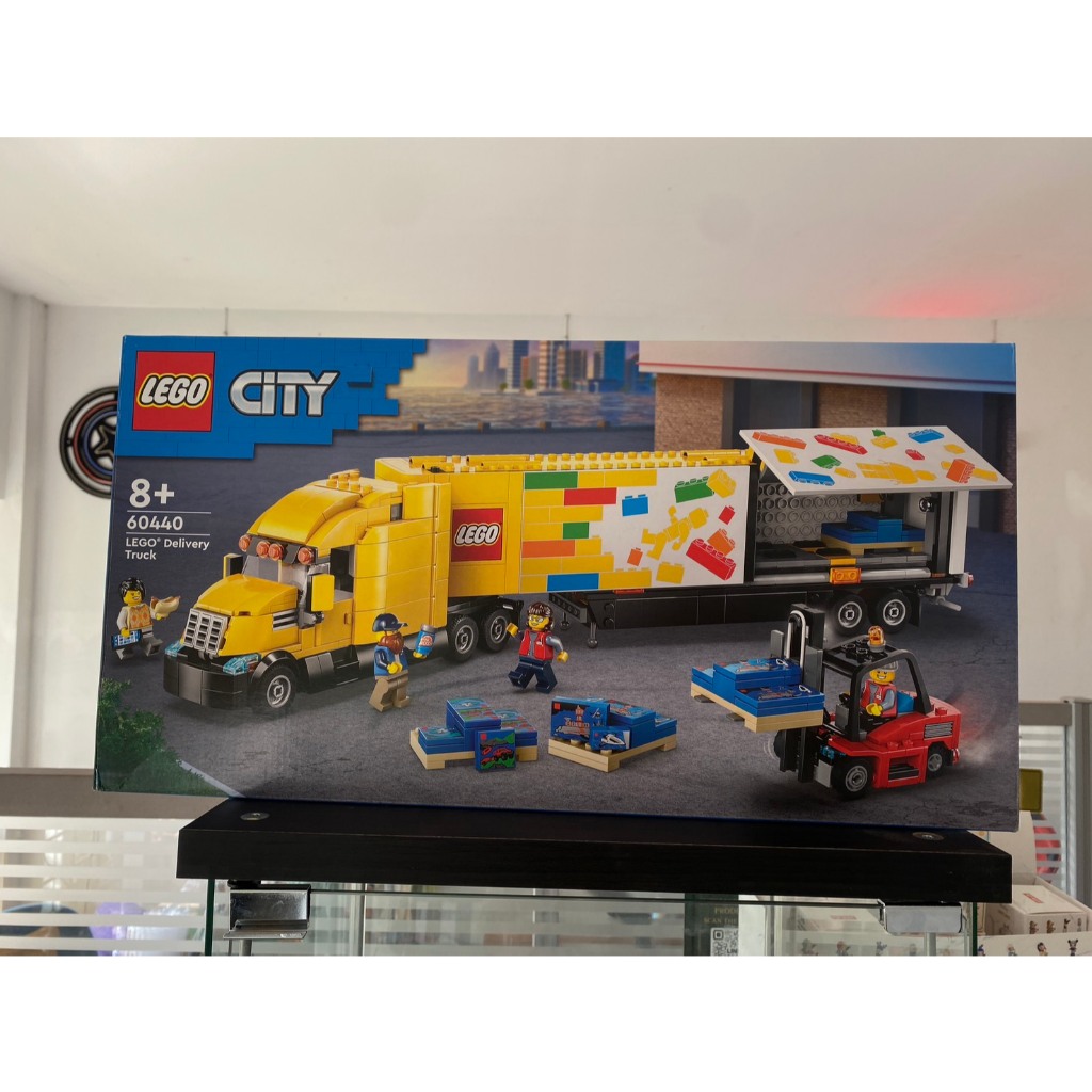 เลโก้ LEGO City 60440 LEGO Delivery Truck แกะประกอบ 1ครั้ง