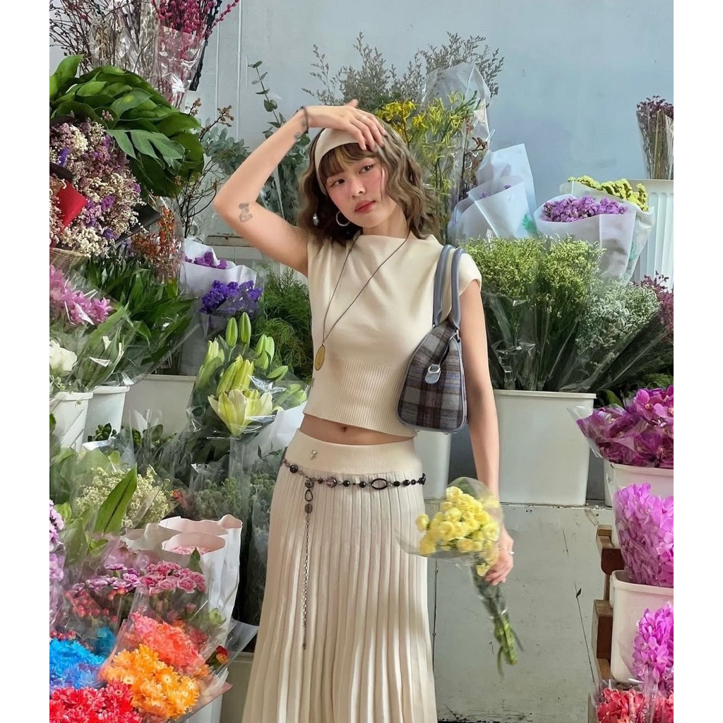 ส่งต่อกระโปรง Cuppa knit size S มือสอง ช้อป 1,790 งดต่อราคานะคะ งานจริงกับสัดส่วนอยู่รูปท้ายๆค่ะ