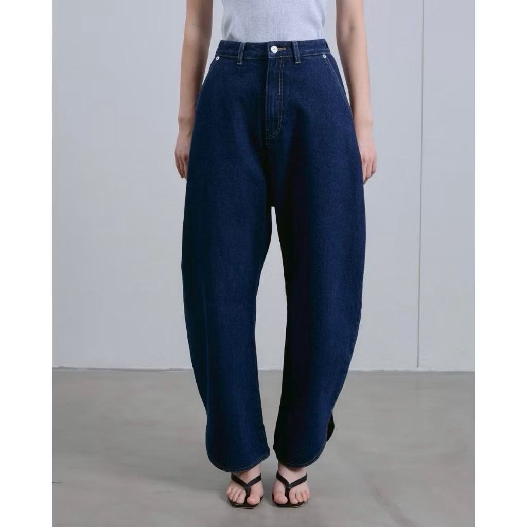 กางเกง Aimer Barrel Jeans สียีนส์ ไซส์ XS สภาพใหม่มาก