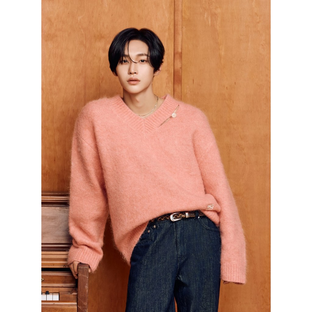 (มีไซส์ผู้หญิง) Satur เสื้อไหมพรมคอวี Essen Two Tone Mohair Blend Knit ของแท้จากช็อปเกาหลี✔️ Pre-ord