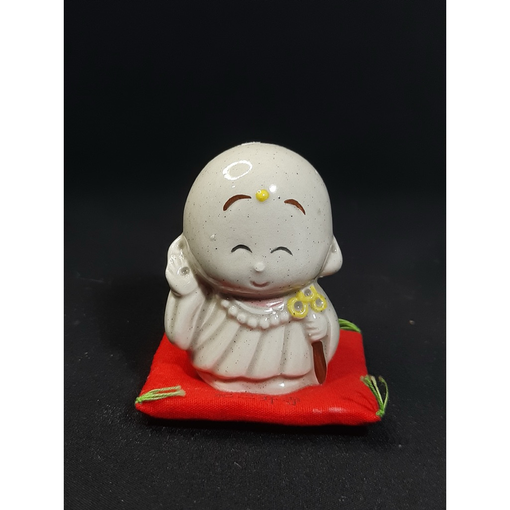 เซรามิกรูปพระโพธิสัตว์จิโซ (Jizo Bodhisattva)