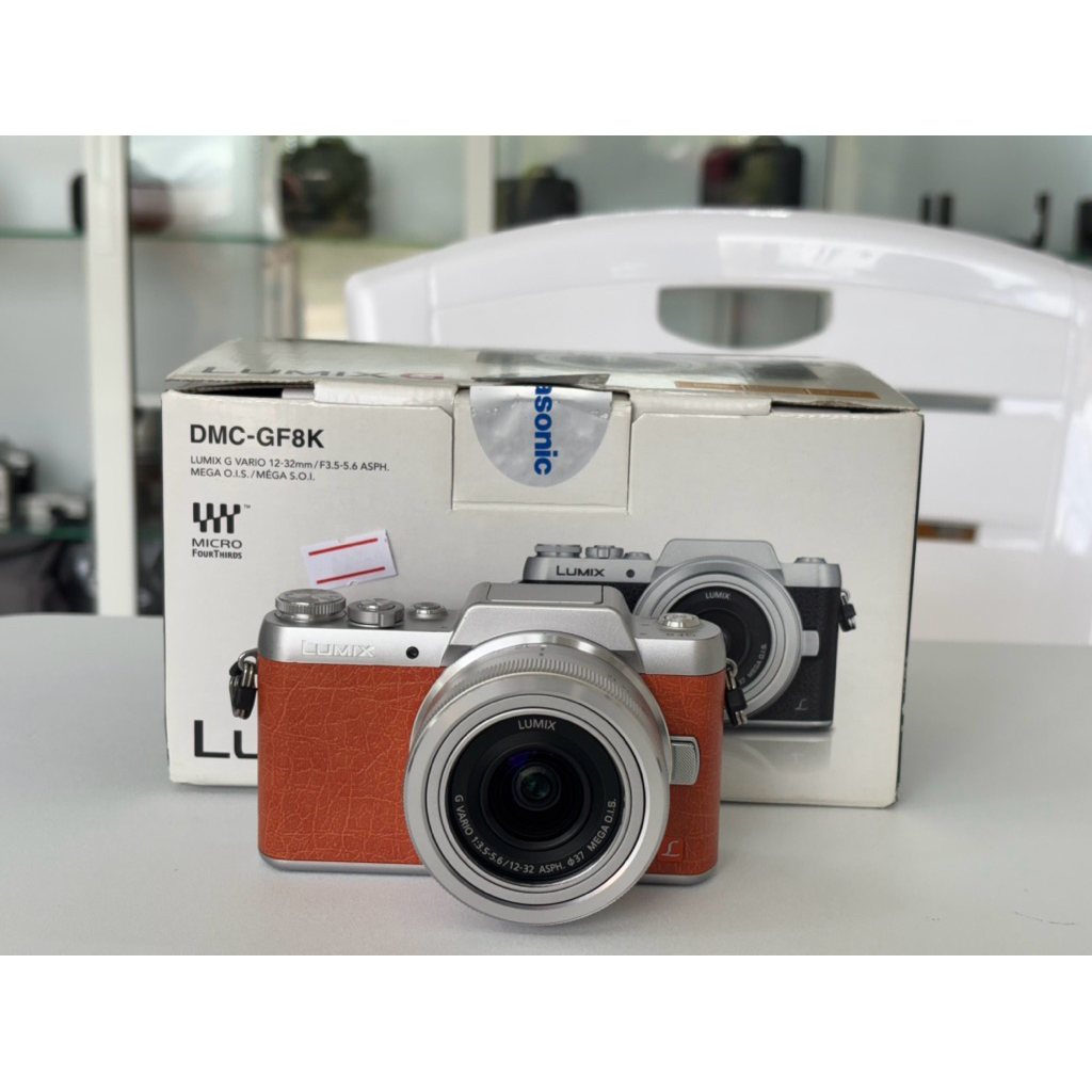 PANASONIC LUMIX GF8 + 12-32 ASPH