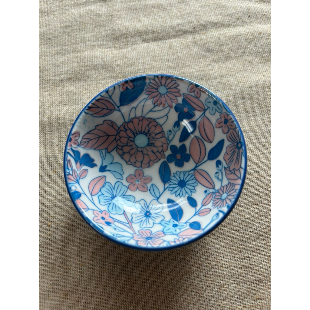 ถ้วย                                                         flying tiger