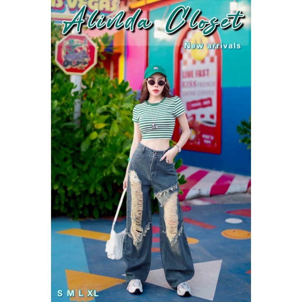 𝘼𝙇𝙄𝙉𝘿𝘼 𝘾𝙇𝙊𝙎𝙀𝙏 ᯓ ★ ชุดเซ็ตเสื้อครอปลายทางสีเขียว-ขาว+กางเกงยีนส์ฟอก แต่งขาดสไตล์Grunge ทรงBarrell