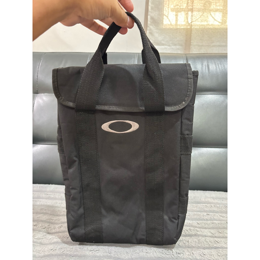 กระเป๋า Oakley not for sale